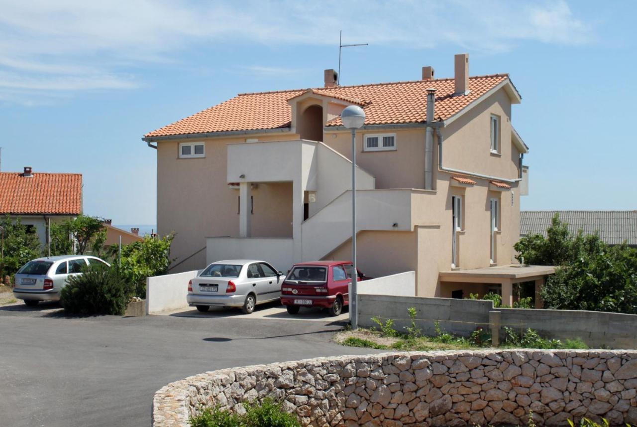 Rooms With A Parking Space Krk - 13553 Vrh  Екстериор снимка