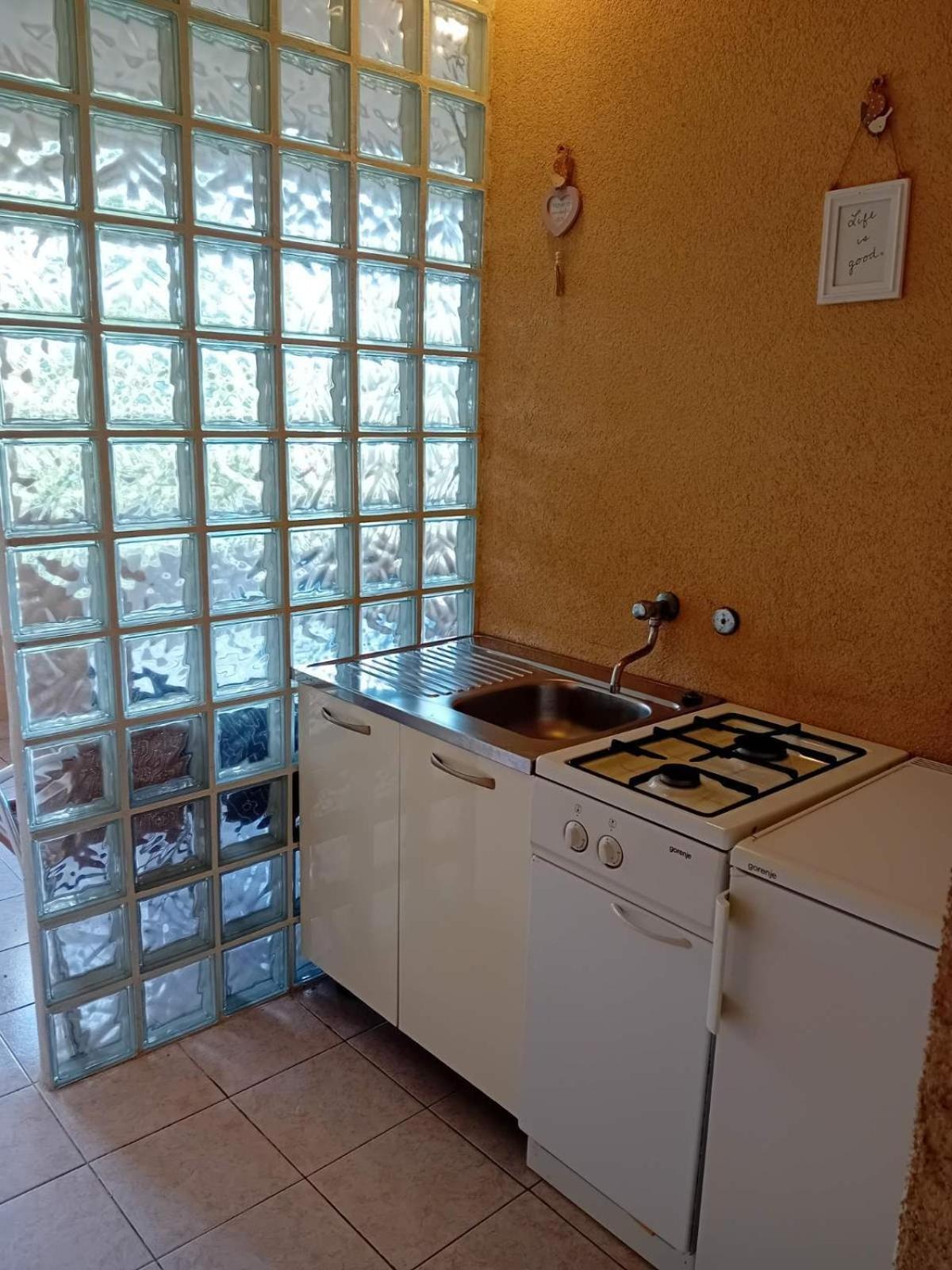 Rooms With A Parking Space Krk - 13553 Vrh  Екстериор снимка