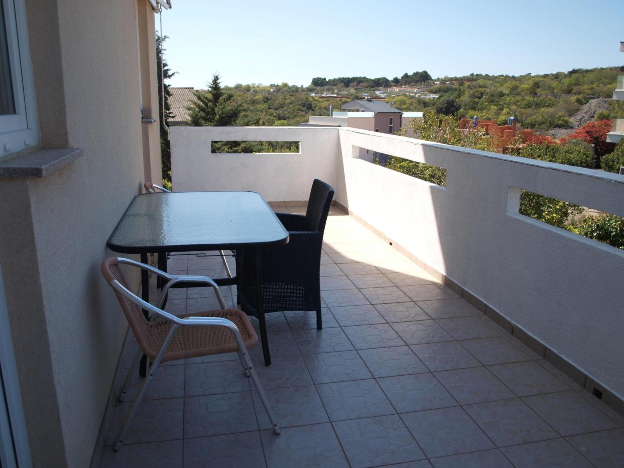 Rooms With A Parking Space Krk - 13553 Vrh  Екстериор снимка